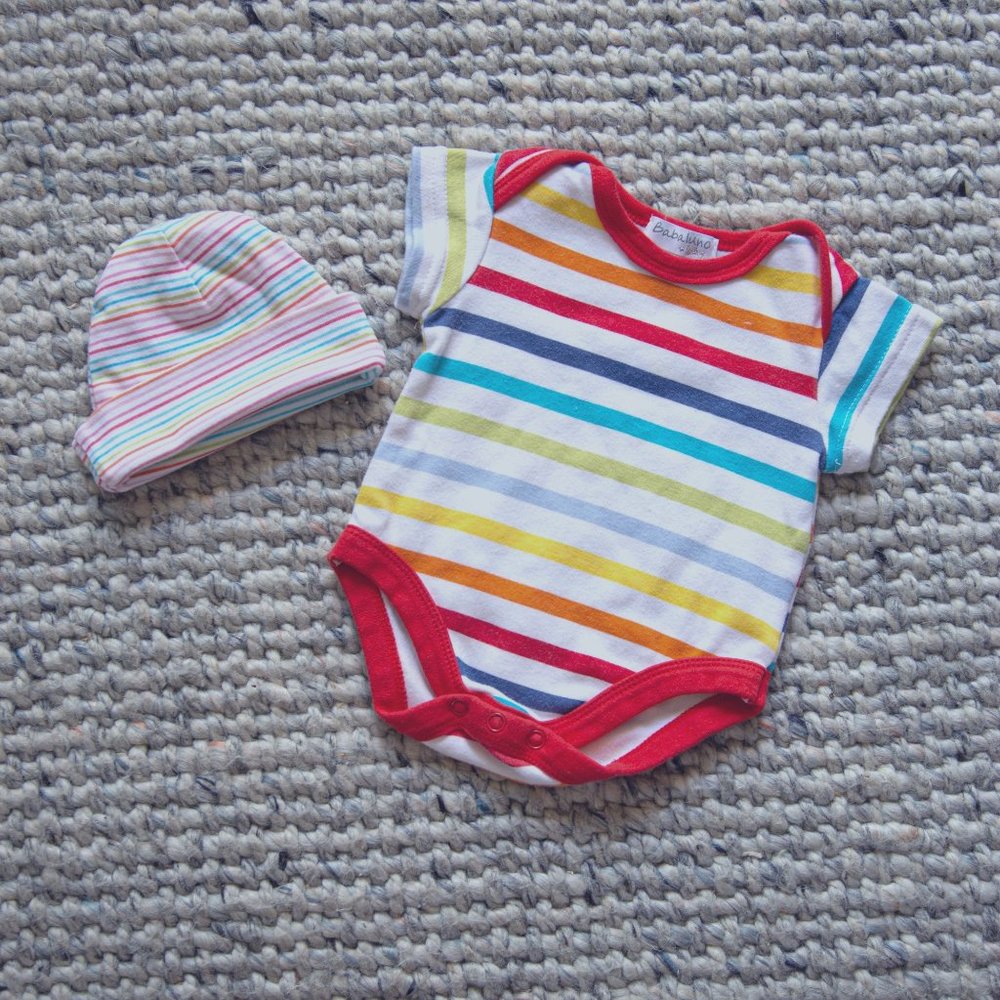 Babaluno rainbow onesie & Gerber rainbow baby cap